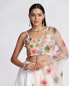 Lo último en ropa de fiesta Lehenga con hermoso estampado floral, ropa y accesorios musulmanes tradicionales - Product Image 3