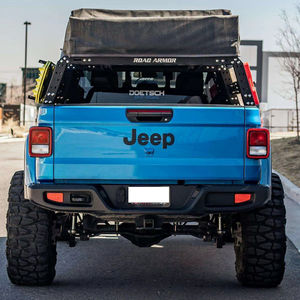 Vehículo Utilitario Todoterreno 4x4 de Tamaño Mediano Usado 2024 con Suspensión Reforzada, Motor Turbo y Transmisión Automática - Product Image 1