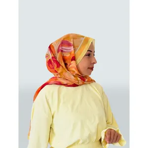 Bufanda de Viscosa con Motivo de Rosas y Estampado Digital, Diseño Ligero y Elegante para Hijab de Mujeres del Medio Oriente - Product Image 3