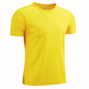 T-shirt d'entraînement de gymnastique pour hommes avec tissu extensible et respirant conçu pour le confort, la performance et le style Stock - Product Image 4