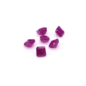 Pierre précieuse africaine naturelle non traitée calibrée de 6 mm et 7 mm, rubis carré-octogone, péridot rouge, tanzanite, pierre de lune arc-en-ciel, turquoise - Product Image 2