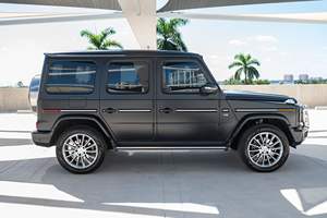 MERCEDES-BENZ G550 2023 USADO, Volante a la Izquierda/Derecha - Product Image 3
