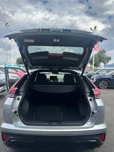 Pre owned Clean 2025 Mitsubish-i eclips-e cross - Product Image 6