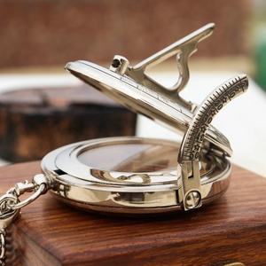 Nautique en laiton magnétique nickel cadran solaire boussole direction du soleil laiton antique nickel fait à la main pointage boîte en bois - Product Image 1