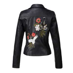 Veste en cuir personnalisée OEM de haute qualité pour femmes, manteau à manches longues avec rembourrage en coton pour vêtements d'extérieur, tissu en toile tricotée - Product Image 2