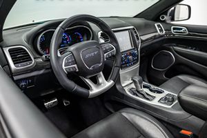 USADO LHD/RHD 2016 JEEP GRAND CHEROKEE SRT EDICIÓN NOCHE - Product Image 3