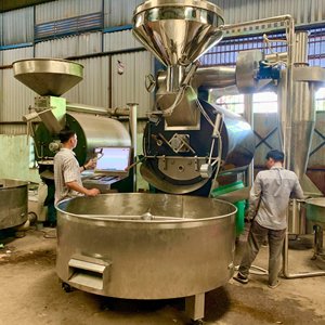 La máquina tostadora de Café eléctrica más vendida de Vietnam mezcla homogéneamente el producto durante el proceso de tostado - Product Image 4