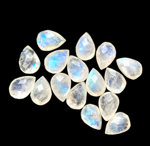 Pierre précieuse bleue à facettes en forme de poire arc-en-ciel blanc naturel pour la fabrication de bijoux - Product Image 4