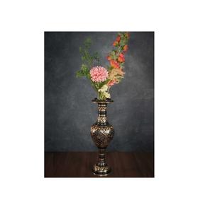 Florero de diseño grabado a mano o en relieve florero de decoración de boda respetuoso con el medio ambiente decorativo caliente de buena calidad - Product Image 1