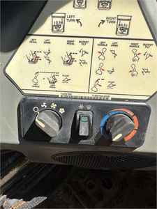 Bobcatt เครื่องจักรก่อสร้างรถตัก T595ลื่นไถล - Product Image 3