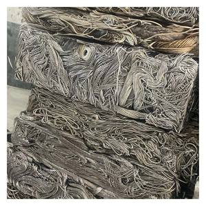 Chatarra de extrusión de aluminio 6063 de grado premium disponible para exportación global adecuada para refinación de fusión y uso industrial - Product Image 1