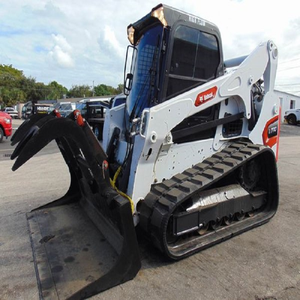 Chargeuse-pelleteuse Bobcat T770 avec moteur Kubota, capacité de charge nominale de 200 tonnes, attache broyeur hydraulique sur chenilles, utilisée avec pompe et roulement - Product Image 1