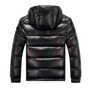 OEM personalizado para hombre chaqueta acolchada de alta calidad brillante con capucha invierno chaqueta hinchada ropa informal al por mayor proveedor de fábrica - Product Image 4