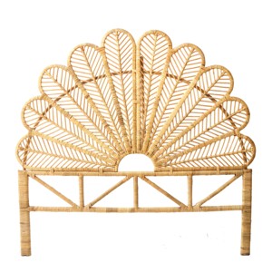 หัวเตียงหวายดีไซน์เป็นคลื่นคลื่นสำหรับเตียงหวายงานแฮนด์เมดหางนกยูง - Product Image 1