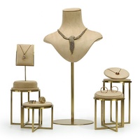 En gros, Ensemble de présentoirs et plateaux de présentation pour bijoux DIY (boucles d'oreilles, bagues, montres, colliers) en métal et cuir suédé