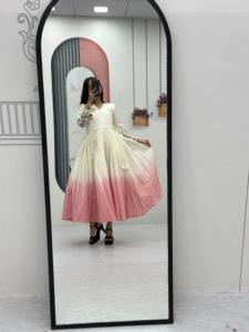 Robe élégante en coton doux brodé pour femme avec doublure intérieure en micro coton pour un travail complexe pour un usage quotidien et occasionnel - Product Image 5