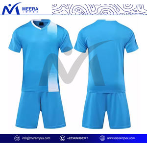 Uniforme de fútbol profesional para hombres, Conjunto de camiseta y pantalones cortos de fútbol que absorbe la humedad para equipos de clubes - Product Image 4