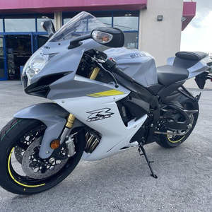 Nueva Motocicleta Deportiva ORIGINAL GSX-R750 2022, Lista para Enviar - Product Image 1