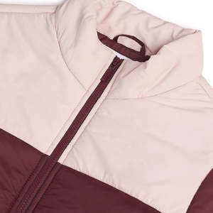 Veste matelassée chaude et durable pour femme-Fermeture à glissière pleine longueur et conception sur mesure pour un confort par temps - Product Image 5