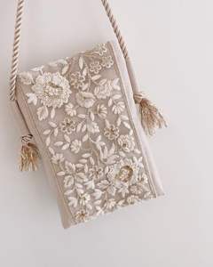 Bohemian Style Embroidery Pearl Hand <b>Clutch</b> <b>Bags</b> Fancy Design Lining Wholesale - Product Image 2