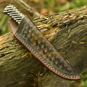 Couteau de chasse tactique en acier Damas fait main, OEM, avec manche en bois et étui en cuir pour le camping en plein air - Product Image 5
