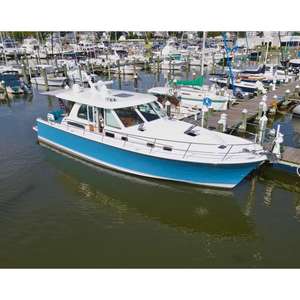 Sabre 45 Salon Express 2019, Material de Casco de Fibra de Vidrio Duradero - Product Image 2