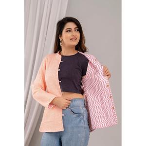 Chaqueta Acolchada de Algodón Estampada para Mujer, Color Durazno - SHKL1020 - Product Image 3