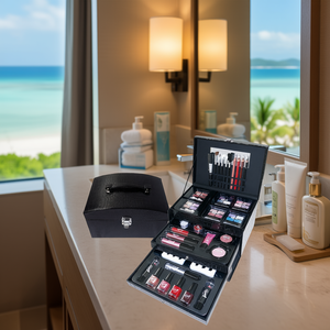 Set da Viaggio per Cura della Pelle e Trucco - Product Image 3