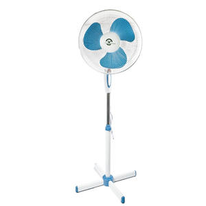 Ventilador de Pie Grande ZW41 230V con Oscilación Ajustable, 20 Pulgadas, Plástico, Refrigeración por Aire, Control Remoto, Enchufe Estadounidense - Product Image 2