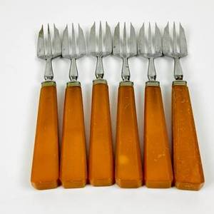 ชุดส้อมสแตนเลสพรีเมียม 6 ชิ้น ขัดเงาสีเงินสดใส เหมาะสำหรับการใช้งานในครัวเรือนและเสิร์ฟอาหารทุกวัน - Product Image 4