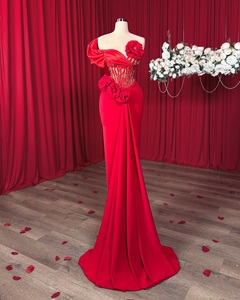 Robe de soirée élégante en satin et dentelle, manches courtes, jupe en tulle fluide, col montant, design vintage, motif cristal - Product Image 1