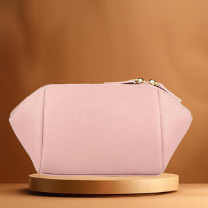 Estuche de maquillaje cosmético de cuero de gran capacidad de moda con cierre de cremallera - Product Image 6