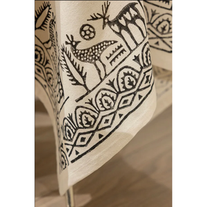 Mantel de Lino y Algodón Bordado con Flores Étnicas Hecho a Mano, 105x105cm, Cuadrado, para Decoración del Hogar, Hermoso Diseño Floral para Mesa - Product Image 4