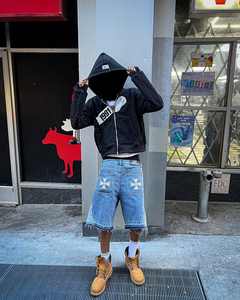 Sweat à capuche brodé pour hommes avec strass Nouveau design Vêtements d'hiver Bas quantité minimale de commande Vente en gros du Pakistan - Product Image 2