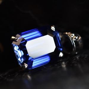 Colgante de Plata de Ley 925 con Esmeralda Natural y Tanzanita de 34.20 Ct, Joyería de Piedras Preciosas, Regalo para Él y Ella - Product Image 2