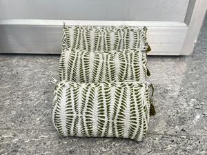 <b>Set</b> 3 Quilted <b>Travel</b> Case Pouches Block Print Cotton Eco-Friendly Water Resistant Medium Waterproof Vintage Makeup Storage - Product Image 3