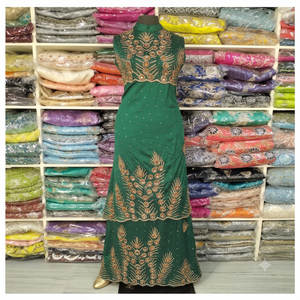 Tela George con Cuentas Verde Esmeralda y Cuentas Doradas Hechas a Mano |   Material de Encaje para Vestido de Novia Africana de Lujo - Product Image 1