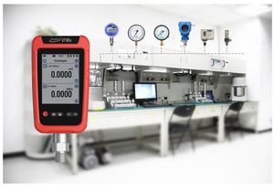Calibradores de Presión Portátiles Precisos ADT273EX-GP6K-PSI-N2HART, ATEX 0-6000psi, Manómetro, 1/2NPT-M con HARTT - Product Image 4