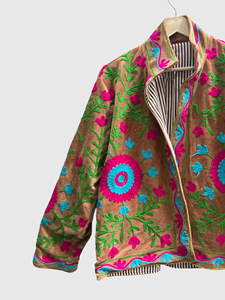 Veste en velours brodée, col mandarin, manches longues, motif floral, broderie à la main, vêtements d'automne, grande taille pour femmes - Product Image 3