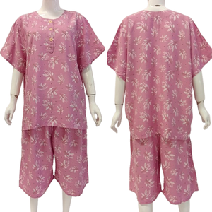 Pantaloni da donna eleganti in tessuto di Rayon con pigiama a maniche corte e al ginocchio morbidi e lisci elasticizzati in vita taglie forti - Product Image 6