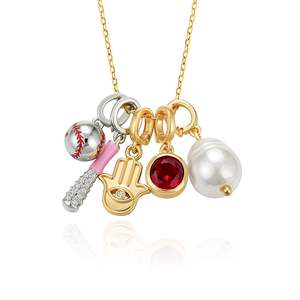 จี้ห้อยแบบหนีบ Jeulia Move My Way Pearl ชุบทอง 18k - Product Image 2