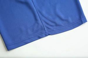 Pantalones cortos para hombre, pantalones cortos deportivos para hombre con empalme de línea 3D para verano, pantalones cortos informales de poliéster transpirables suaves y personalizados para vacaciones - Product Image 4