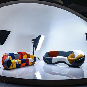 Luxe 2-zits villa-stijl bankstel, op maat gemaakt, voor de woonkamer, uittrekbaar, kleurrijke Dubai-stof, voor hotels - Product Image 1