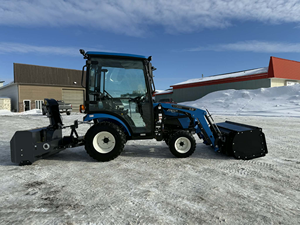 Tractor Agrícola Usado LS MT225S Barato al por Mayor, Mini Tractor 4x4 de 70HP, Tractor de Marcha, Maquinaria y Equipo Agrícola de Alta Productividad - Product Image 5