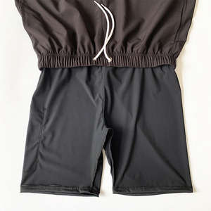 2025 verano ecológico pantalones cortos de malla de entrenamiento para hombres de dos pisos cintura media cintura elástica patrón sólido teñido liso al por mayor - Product Image 5