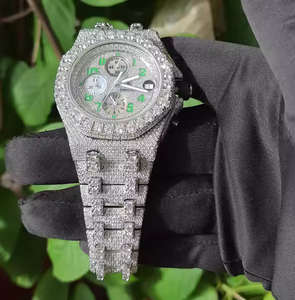 Reloj Cronógrafo Deportivo de Lujo de Alta Calidad, Acero Inoxidable, Cristal con Diamantes Moissanite, Marcador Luminoso Blanco y Verde, Analógico - Product Image 4