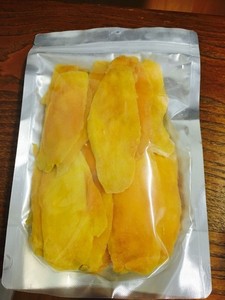 Produits fabriqués au Vietnam de haute qualité usine de transformation en vrac chips de mangue séchées douces fruits déshydratés mangue séchée 100% - Product Image 6