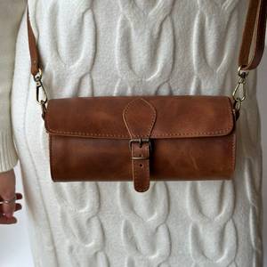 Vente en gros pochette de maquillage grande taille couleur de haute qualité Logo personnalisé en cuir de luxe pinceau de maquillage cylindre LCYB-0046 - Product Image 1
