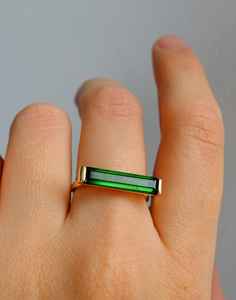 Anillo de Boda Minimalista y Elegante con Turmalina Certificada por IGI, Diseñado para Uso Diario Sofisticado, Belleza Moderna y Atemporal - Product Image 2