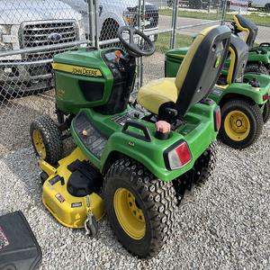 รถแทรคเตอร์สำหรับสนามหญ้าเชิงพาณิชย์แบบ X758 johnn deeere - Product Image 3